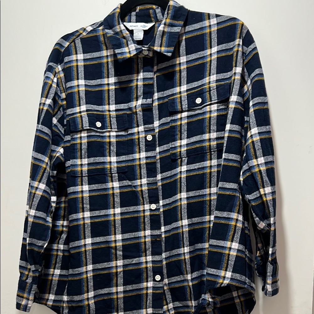 Old Navy women’s boyfriend shirt blue Plaid Button-Up Shirt size L